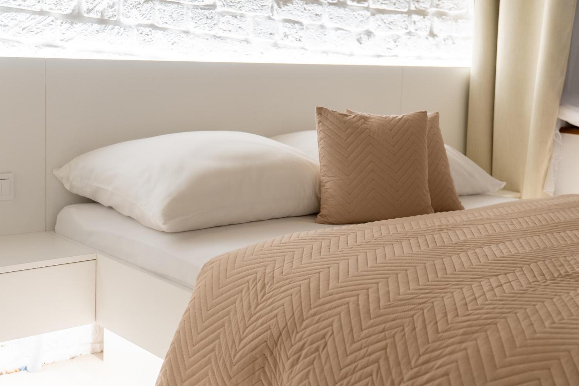 White Wolf Boutique Apartments 올로모우츠 외부 사진