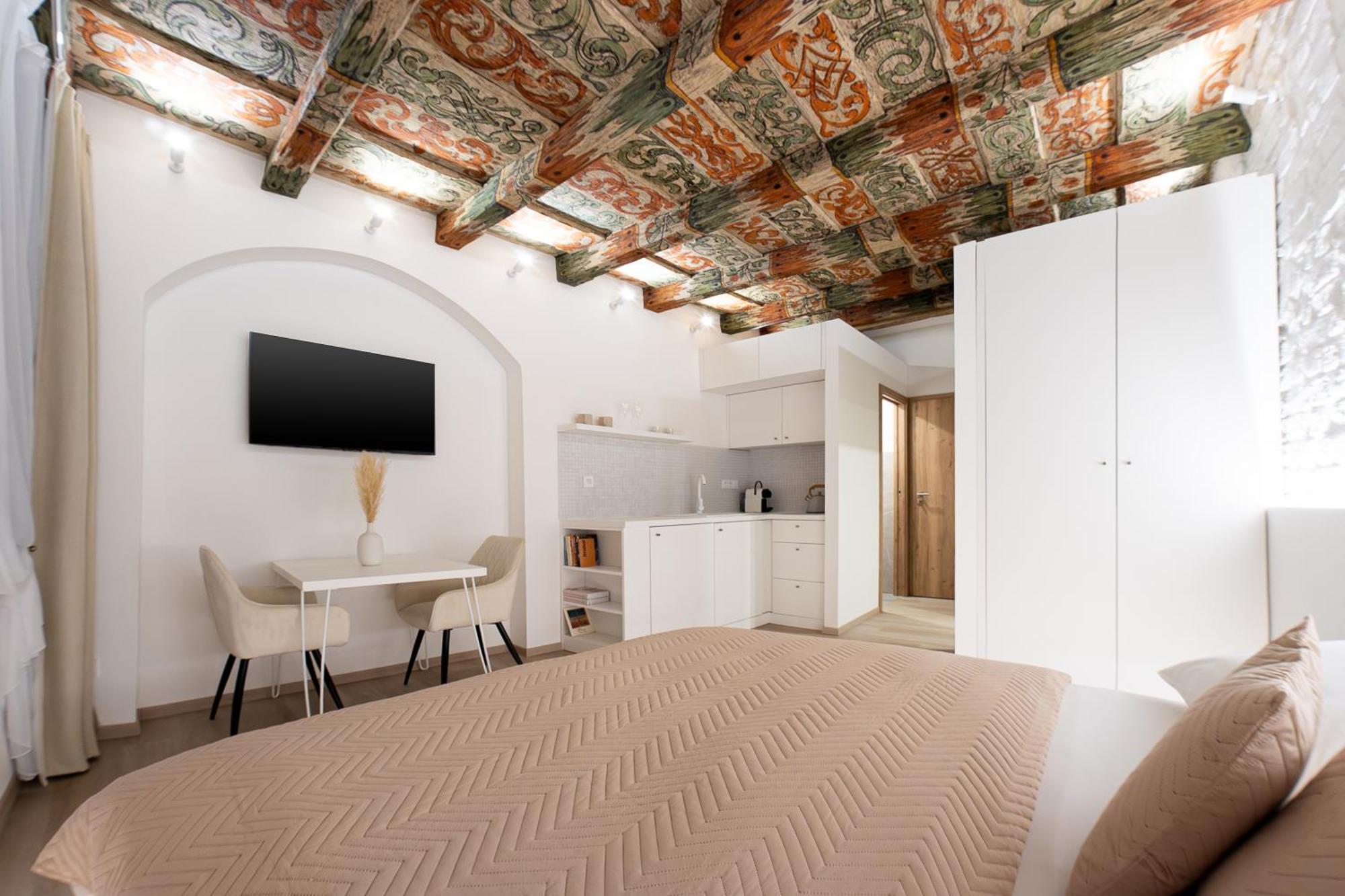 White Wolf Boutique Apartments 올로모우츠 외부 사진
